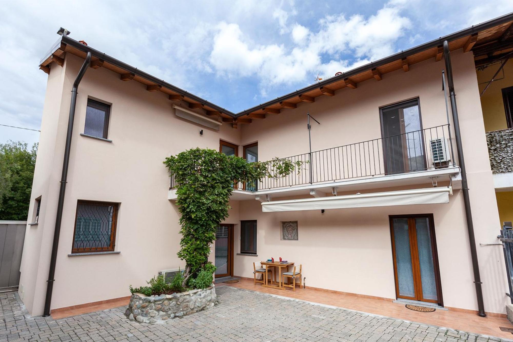 Veruskacamere Camera 1 Somma Lombardo Exterior foto